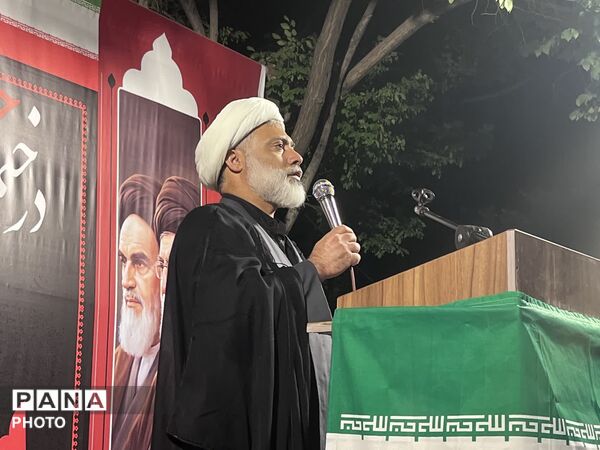 حضور مردم ابرکوه در سوگ فراق امام شهید امام خامنه‌ای 