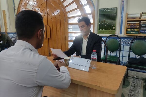 میز خدمت استاندار فارس ویژه جوانان و دانشجویان