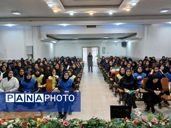 برگزاری المپیاد درون مدرسه ای در دبیرستان مهشید مصلی نژاد 