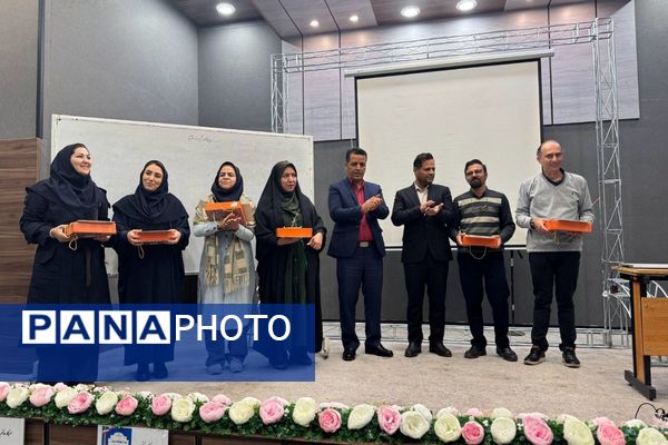 رقابت ۳۱ دانش‌آموز ممتاز همیار معلم ملاردی 