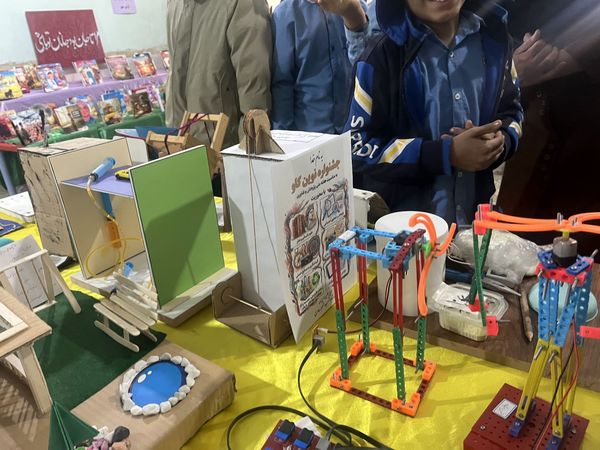 گوشه‌هایی از افتتاحیه جشنواره نوین‌ کاو در حاجی‌آباد