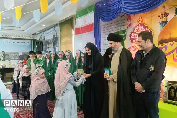 گرامیداشت دهه کرامت بر مزار شهدای جنگ رمضان 
