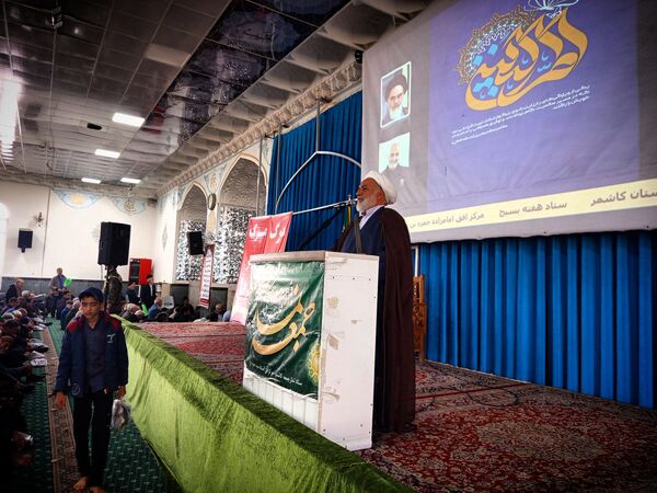نماز عبادی سیاسی جمعه در کاشمر 