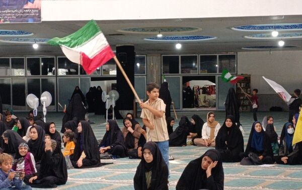 همایش مدافعان حریم خانواده در لردگان 