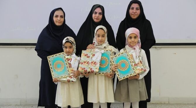 مراسم تجلیل از خبرنگاران در کانون پرورش فکری استان یزد