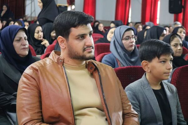 آیین تجلیل از معاونان آموزشی و اجرایی مقطع ابتدایی ناحیه یک بهارستان