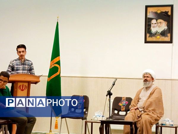 اعضای انجمن اسلامی با امام جمعه کاشمر دیدار کردند