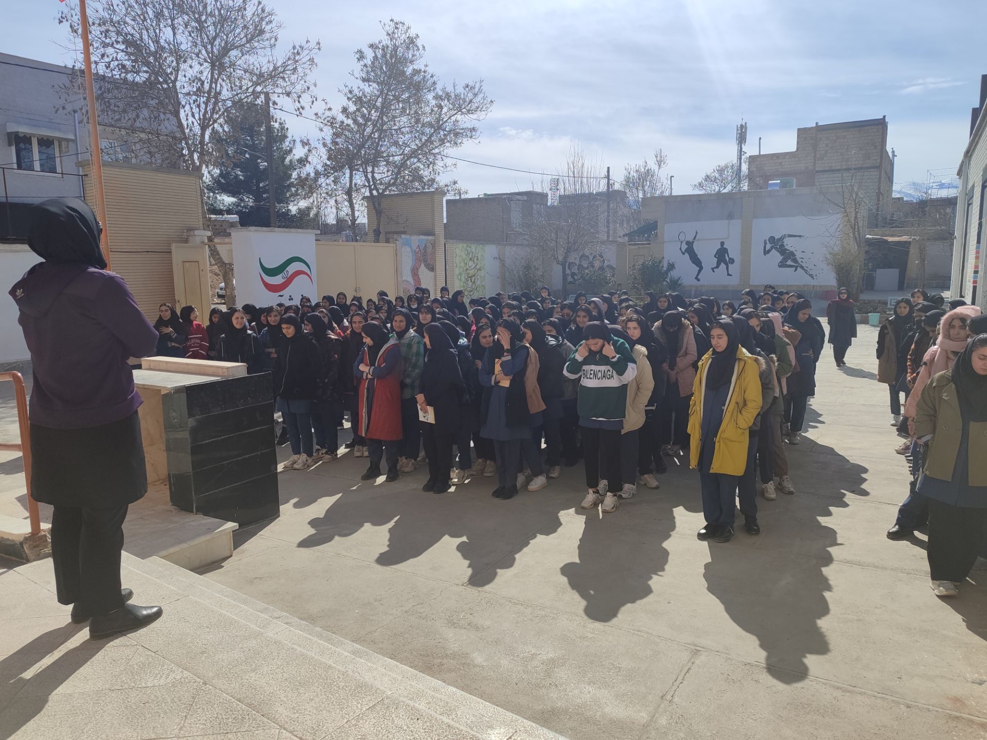 برگزاری جشن نیکوکاری در هنرستان بصیرت آشخانه