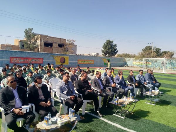 افتتاح چمن مصنوعی دبیرستان نمونه دولتی دانش کاشمر 