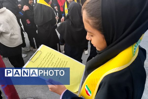 گرامیداشت ایام الله دهه فجر در دبیرستان رضوی شیراز