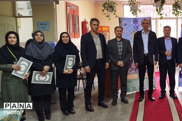 برگزاری مرحله استانی جشنواره خوارزمی در بهارستان‌‌دو