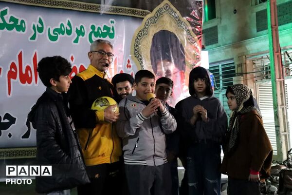 تجمع مردم انقلابی بندرترکمن در میدان مختومقلی