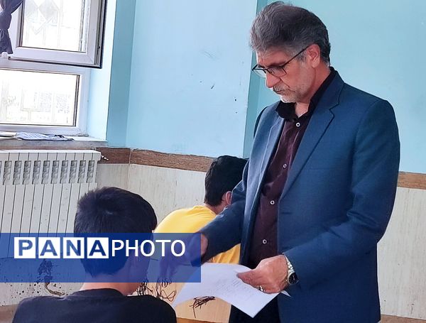 آغاز امتحانات نوبت دوم در دبیرستان ابوریحان ۲