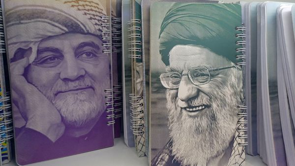 برگزاری دهمین نمایشگاه نوشت افزار ایرانی اسلامی در مصلی امام خمینی (ره )
