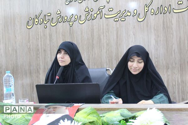 برگزاری دوره آموزشی «یاوران ولایت» دانش‌آموزی در تبادکان