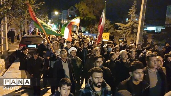تداوم تجمعات شبانه مردمی در خونخواهی شهید امت و آئین شبی با پیکر شهدا