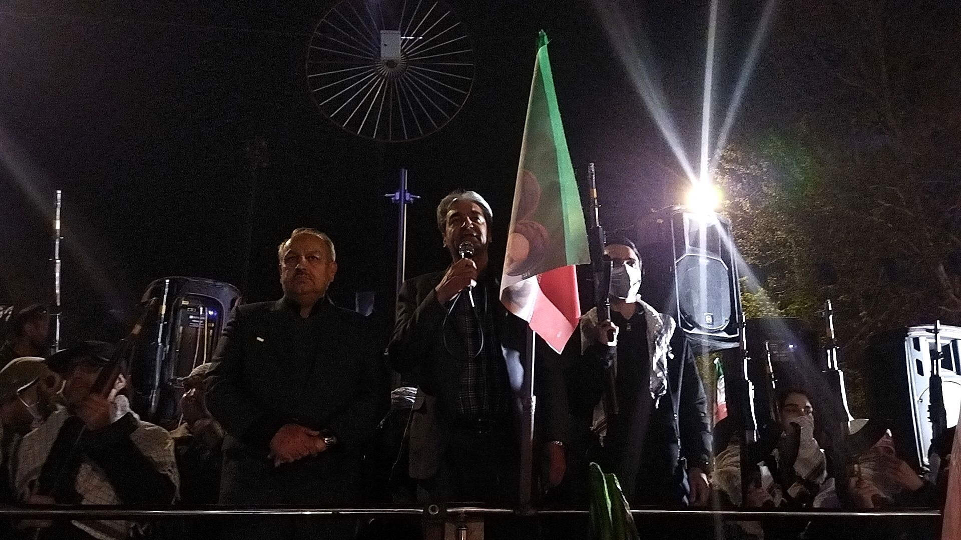 فرهنگیان نیشابور آمادگی خود را برای دفاع از وطن  اعلام کردند