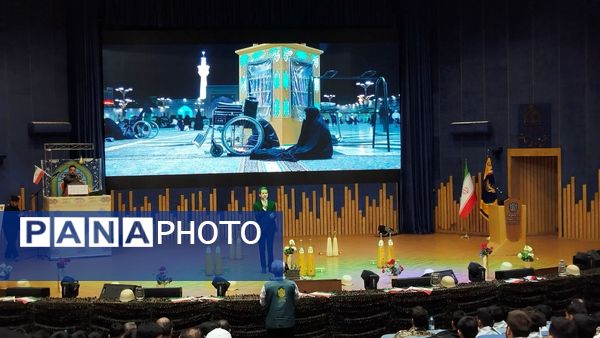 تحلیف فرماندهان بسیج دانش‌آموزی خراسان رضوی