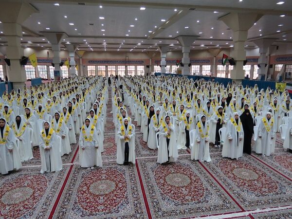 تمرین آمادگی گروه پیشتازان برای اجرا در اجلاسیه سراسری نماز