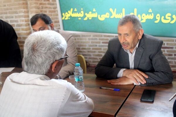 برپایی میز خدمت در هفته آخر اردیبهشت ماه 