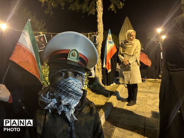 دهه‌نودی‌ها پای کار در تویسرکان