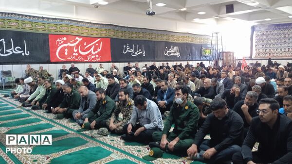 مراسم گرامیداشت چهارمین روز تدفین «امام شهید» در مسجد جامع دولت‌آباد