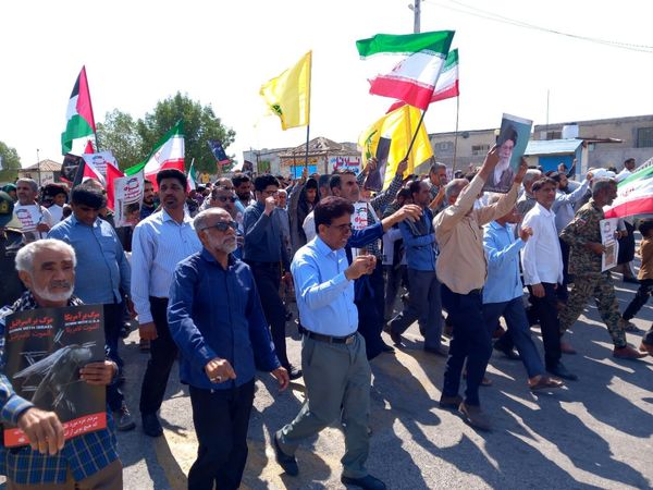 ابراز همدردی مردم سندرک و فین با مردم فلسطین در راهپیمایی روز قدس