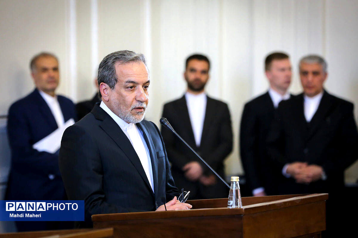 عراقچی: ایران پس از جنگ متفاوت با ایران پیش از آن است/ با همتای چینی درباره جنگ و مذاکرات گفت‌وگو کردیم