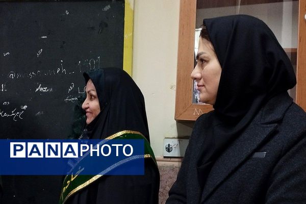 مراسم چهارشنبه‌ امام‌ رضایی در بهارستا‌ن دو