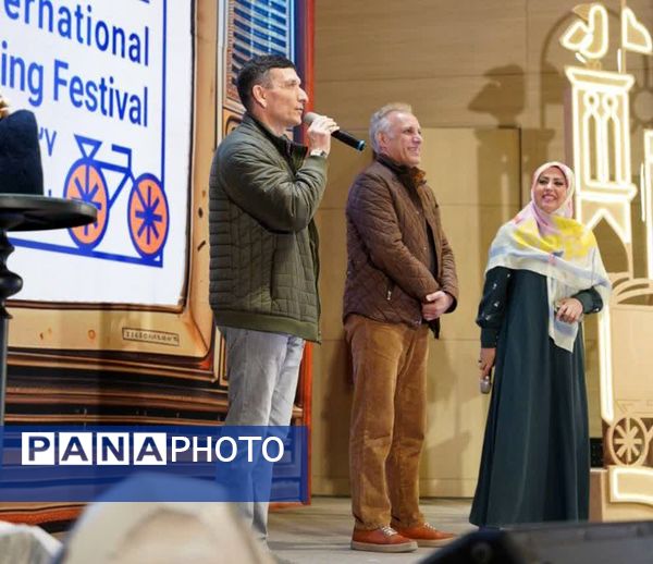 اولین روز بیست و ششمین جشنواره بین‌المللی قصه‌گویی در یزد 