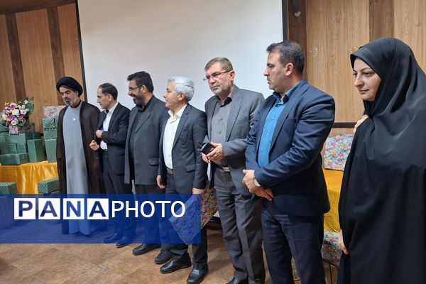 تجلیل از مقام‌آوران جشنواره تجارب برتر تربیتی 