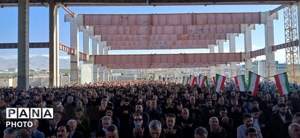 برپایی نماز عید فطر در مصلی ساوجبلاغ