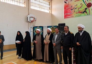 فارسان صحنه اجتماع پرشکوه دانش‌آموزان فاطمی در سوگ بانوی دو عالم
