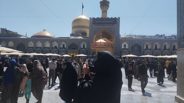 حال و هوای حرم مطهر رضوی در اربعین حسینی