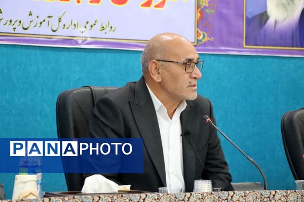 نشست خبری مدیرکل آموزش و پرورش استان یزد