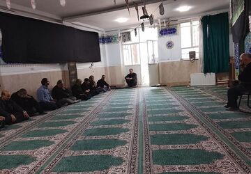 برپایی مراسم سوگواری سیدالشهدا و قمر بنی هاشم (ع) در اداره آموزش و پرورش چهاردانگه