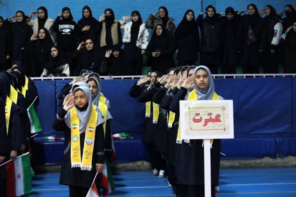 سالن شهید رجایی ورامین میزبان همایش یاوران انقلاب