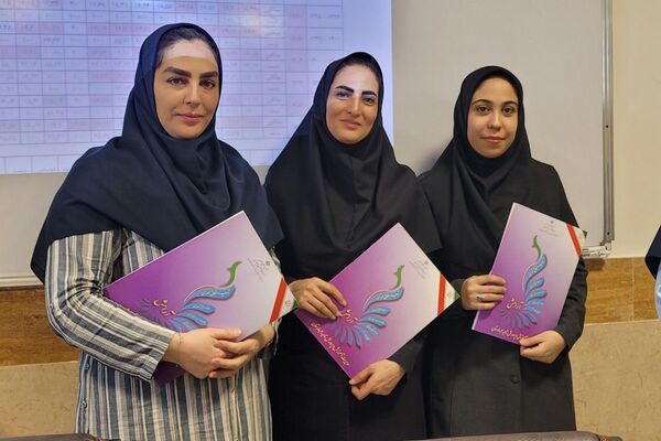 جلسه شورای معلمان دبیرستان نمونه دولتی ولایت