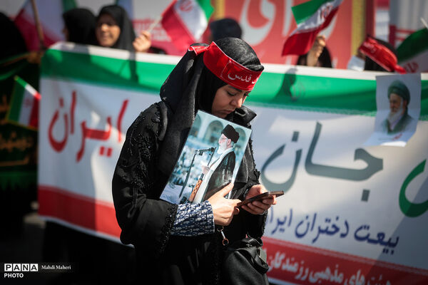 رزمایش بزرگ «دختران جان‌فدای ایران» - 3