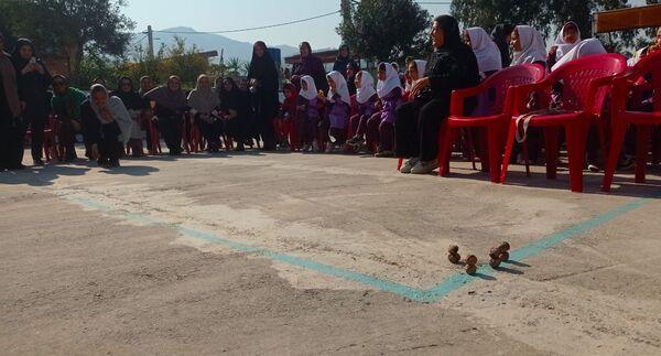 جشن هفته مازندران در دبستان نرجس خاتون گلوگاه 