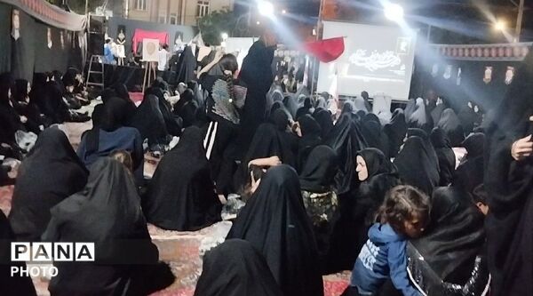 شور حسینی در شب تاسوعا؛ الشتر یکپارچه سیاه‌پوش شد