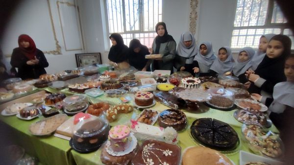 همایش پیاده‌روی مادر دختری به‌مناسبت اعیاد شعبانیه و دهه فجر 