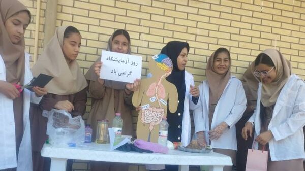 مشارکت فعال دبیرستان نمونه‌‌دولتی آسیه در همایش پژوهش‌‌سرای دانش‌‌آموزی