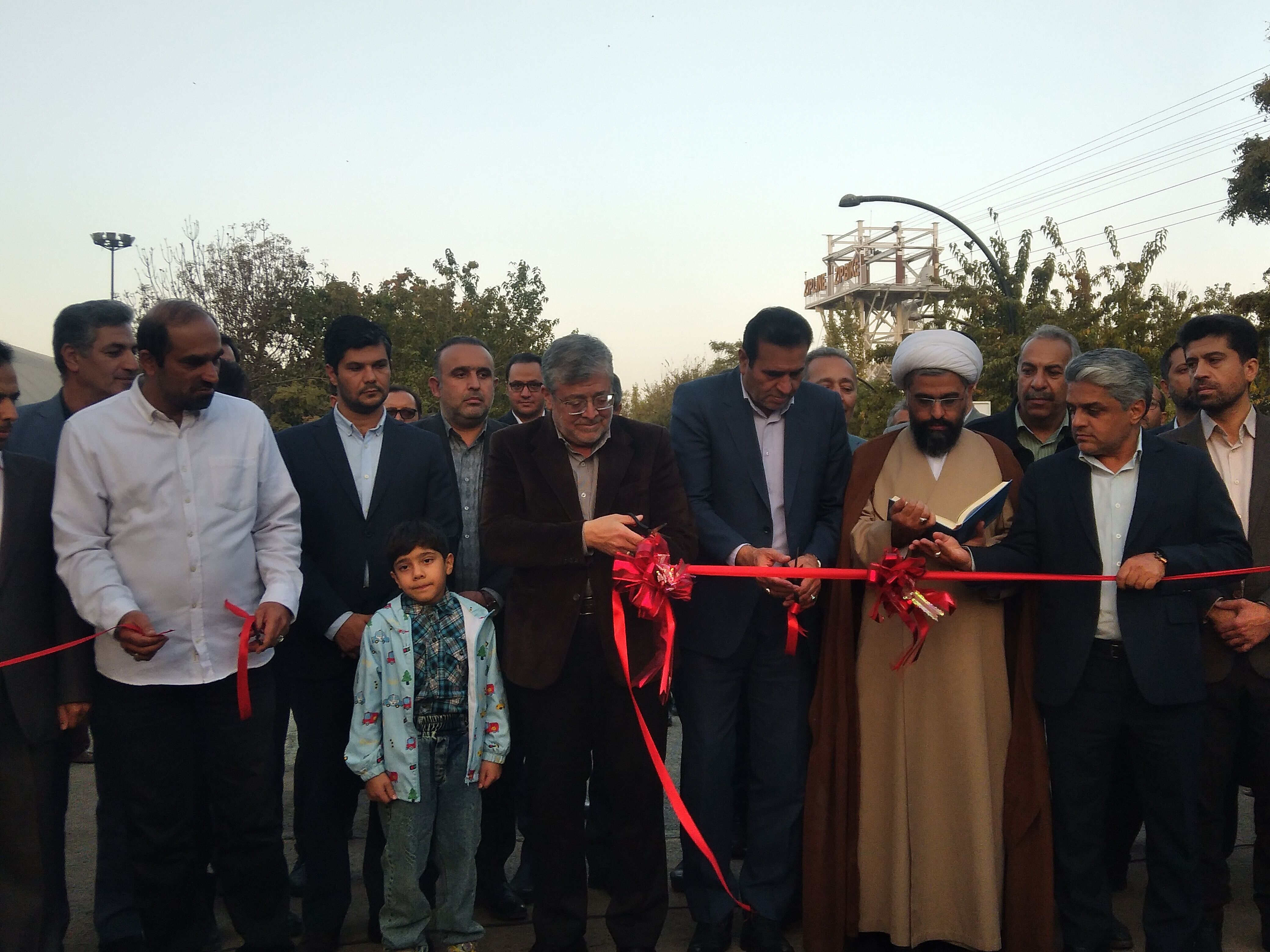 جشنواره طعم و رنگ پاییز با حضور شهردار مشهد آغاز به کار کرد