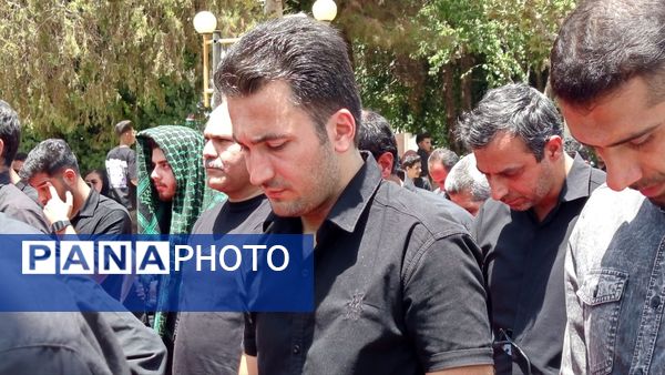 اقامه نماز ظهر عاشورا در کاشمر