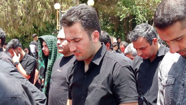 اقامه نماز ظهر عاشورا در کاشمر