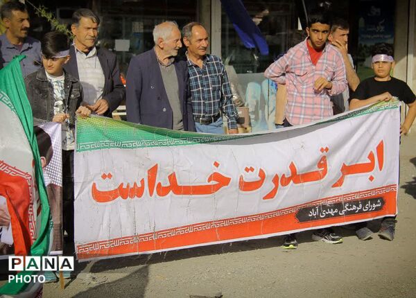 رزمایش حماسی و کاروان خودرویی در همدان؛ تجلیل از ارتش مقتدر در آستانه روز ارتش