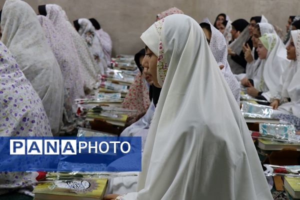 زنگ نماز با شعار «مِهر با مُهر» در مدارس سراسر شهرستان‌های استان تهران 