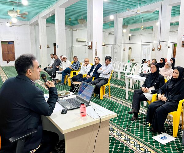 مراسم تجلیل از فرهنگیان بندر گروگ سیریک