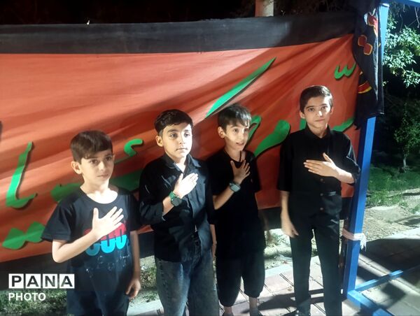 حضور پرشور دهه نودی ها در مراسم عزاداری سید الشهدا